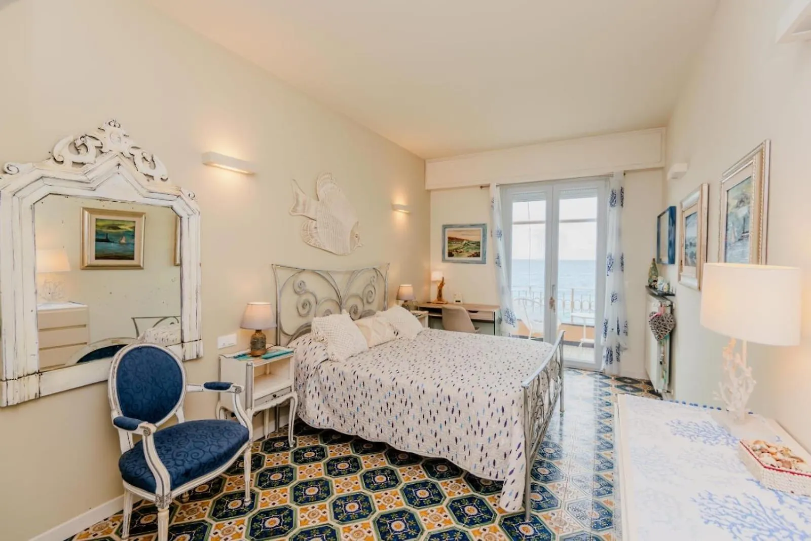 Oasi - Trilocale Elegante Con Balcone Vista Mare - Accesso Diretto Alla Spiaggia Varigotti